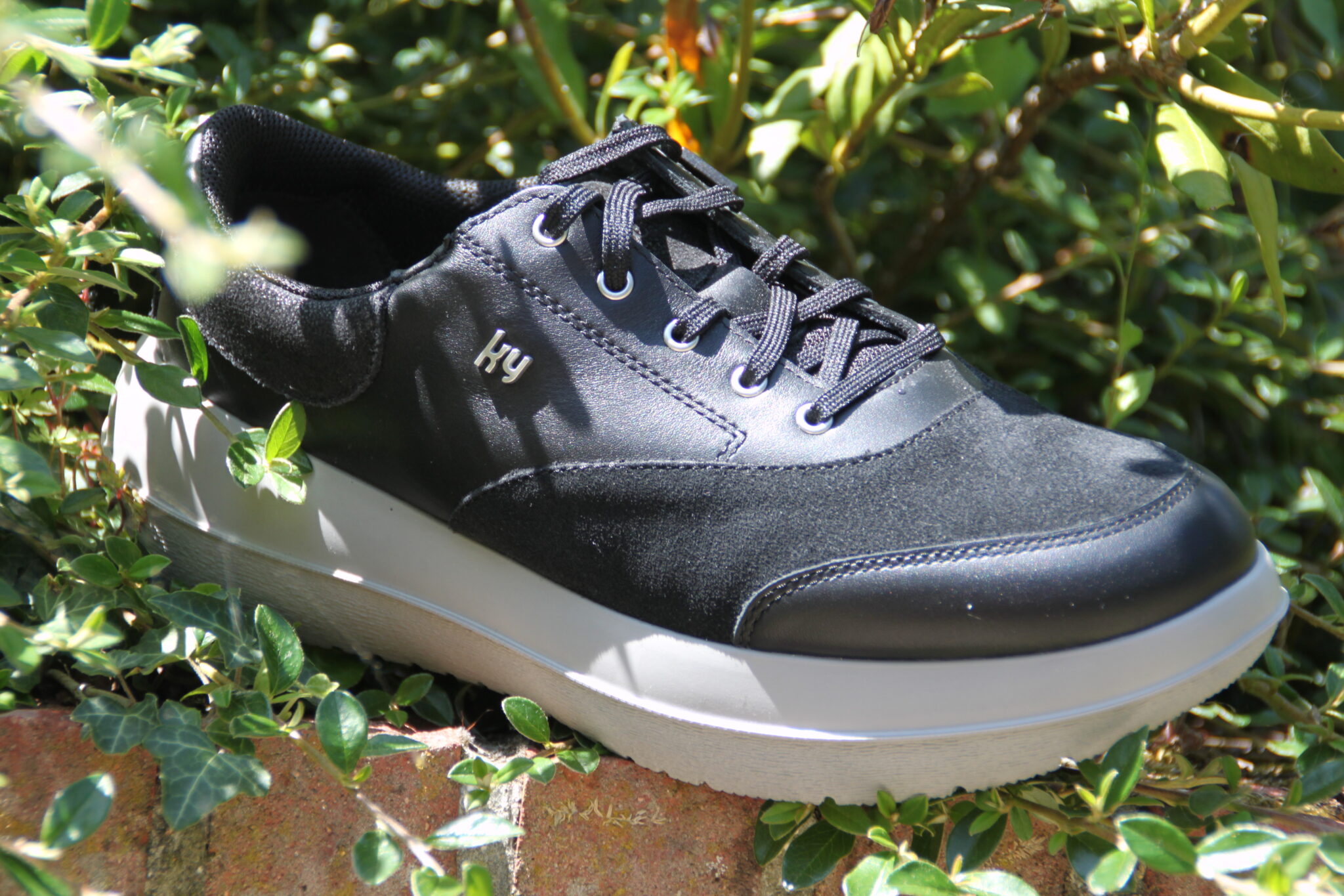 Aarau Black